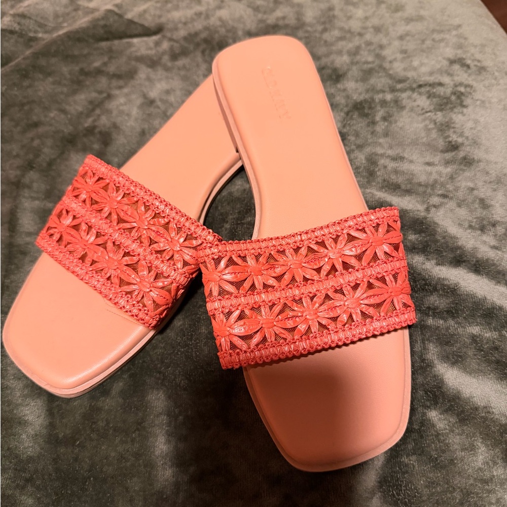 Old Navy Women's Bright Coral Slide Sandals